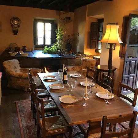 The Manor House Villa Barreda (Camaleno)