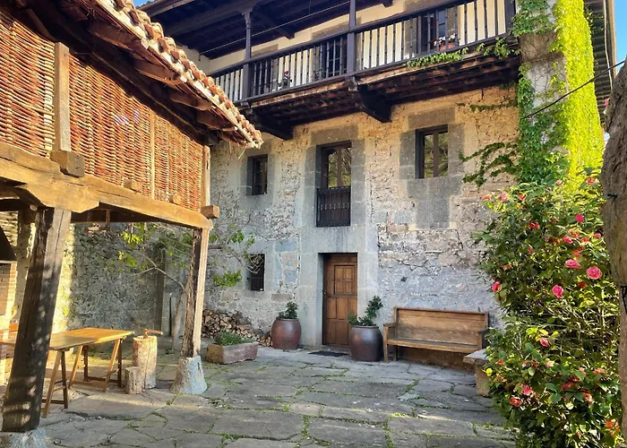 The Manor House * Barreda (Camaleno)